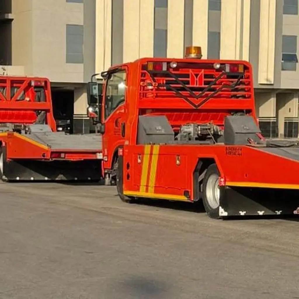 صورة عميلة راضية عن خدمة سطحة جدة